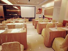 Grand Earl Hotel