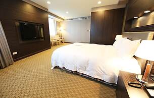 Grand Earl Hotel
