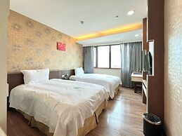 Grand Earl Hotel