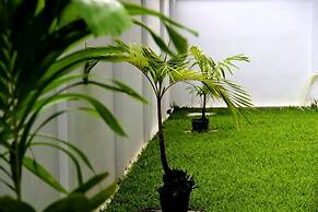 The Meet Green Apartment