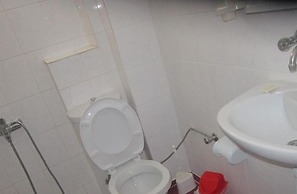 Red Rose Hotel