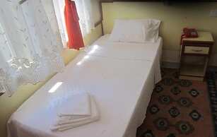 Red Rose Hotel