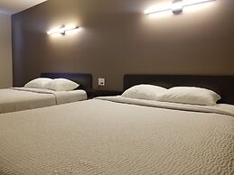 Joys Inn