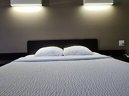 Joys Inn