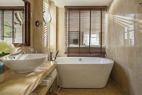 Royal Riverside Hoi An Hotel