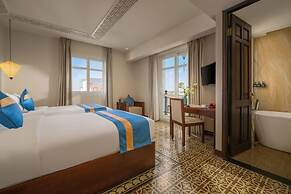Royal Riverside Hoi An Hotel