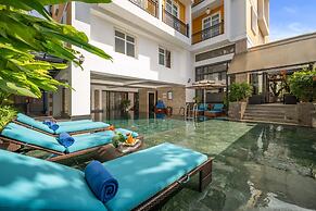 Royal Riverside Hoi An Hotel