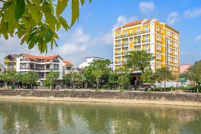 Royal Riverside Hoi An Hotel