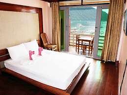 El Nido Beach Hotel