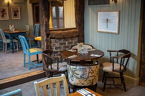 Berkshire Arms by Chef and Brewer Collection