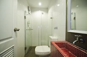 DI Place Hotel