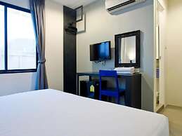 DI Place Hotel