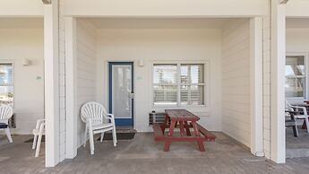 The Driftwood Lodge
