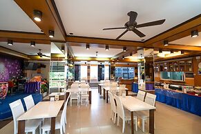 SB Living Place Hotel Phuket Town