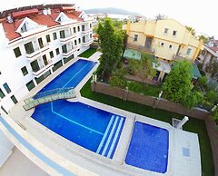 Malahit Exclusive City Hotel
