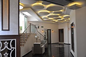 Malahit Exclusive City Hotel