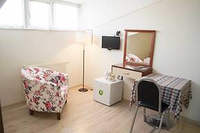 Yildirim Hotel