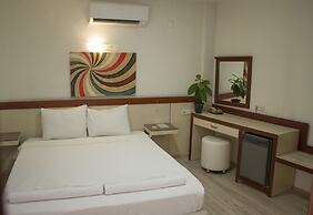 Yildirim Hotel