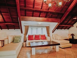Villa Victoria Bali
