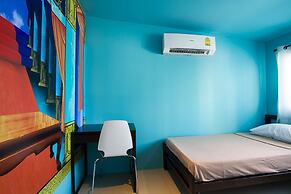 Everyday Bangkok Hostel