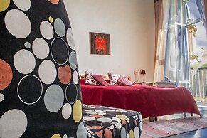 B&B Tecla