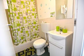 B&B Tecla