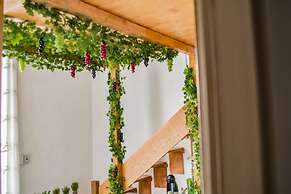 B&B Tecla