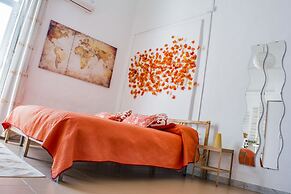 B&B Tecla