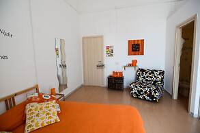 B&B Tecla