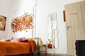 B&B Tecla