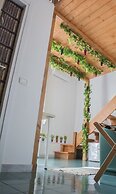 B&B Tecla