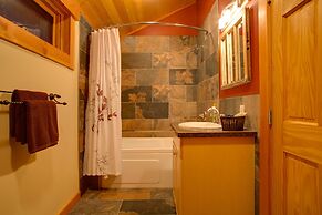 Mount 7 Lodges
