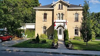 Stone Maiden Inn