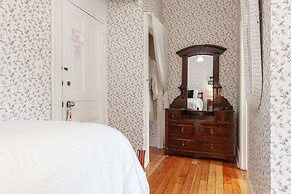 Stone Maiden Inn