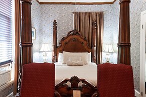 Stone Maiden Inn
