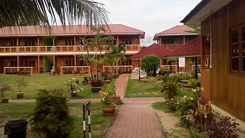 Purnama Beach Resort