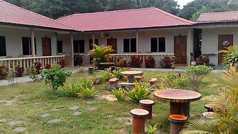 Purnama Beach Resort