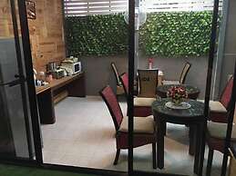 Nap Box Hostel