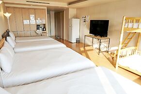 Gogo House
