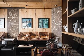 VALARA Alpine Art Hotel