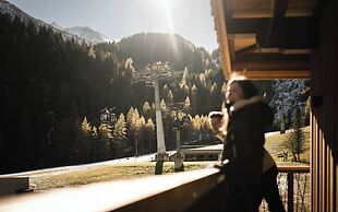 VALARA Alpine Art Hotel
