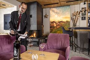 VALARA Alpine Art Hotel