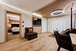 VALARA Alpine Art Hotel