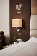 VALARA Alpine Art Hotel