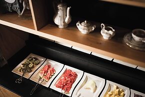 VALARA Alpine Art Hotel