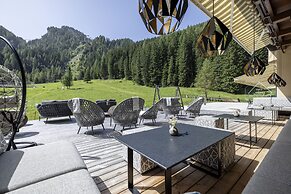 VALARA Alpine Art Hotel