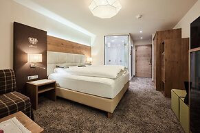 VALARA Alpine Art Hotel