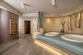 VALARA Alpine Art Hotel