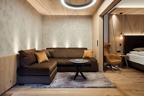 VALARA Alpine Art Hotel