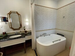 Mayfair Palm Beach Resort